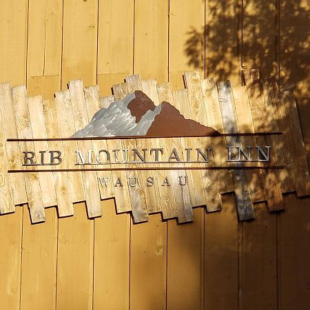 Rib Mountain Inn Wausau Exterior photo