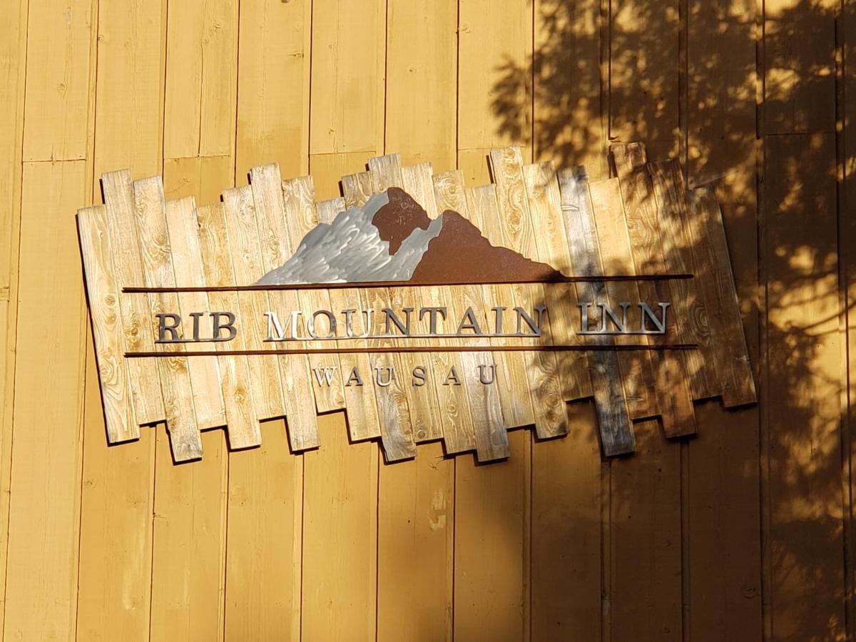 Rib Mountain Inn Wausau Exterior photo